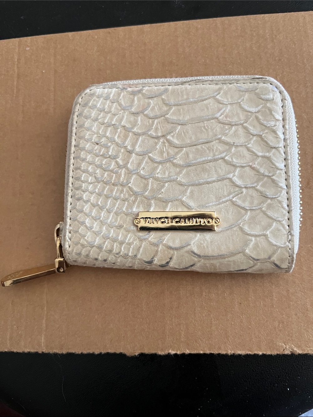Vince Camuto Metallic Cream Textured Zip Coin Wallet